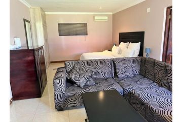 CARINA LUXURY LODGE Guest house, Pretoria - 1