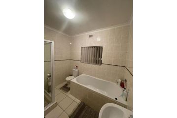 24 On Rees Guest house, Yzerfontein - 3