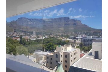 Central City Penthouse Panoramic Views Apartment, Cape Town - 2