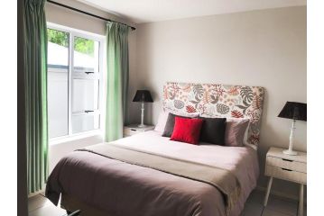 Malachite Mews - Centrally Located Cosy Apartment In Knysna Apartment, Knysna - 2