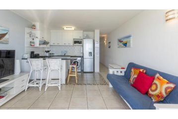 Ocean Breeze at 92 Chaka Cove Apartment, Ballito - 4