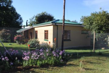 Cottage Suikerbekkie Chalet, Dullstroom - 1