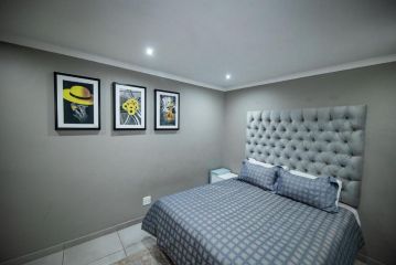 Chapel Apartments Apartment, Johannesburg - 5