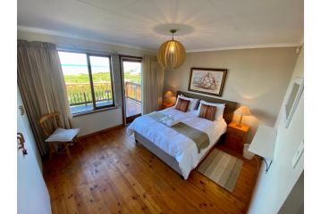 Charlotte at Paradise Beach Chalet, Jeffreys Bay - 1
