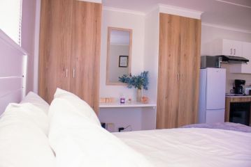 Charms and bows studio apartment -near ORT airport Apartment, Boksburg - 2