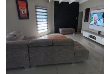 Chasba Airbnb Chalet, Hartbeespoort - 5