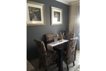 3-bedroom Townhouse in Pretoria Apartment, Pretoria - 2