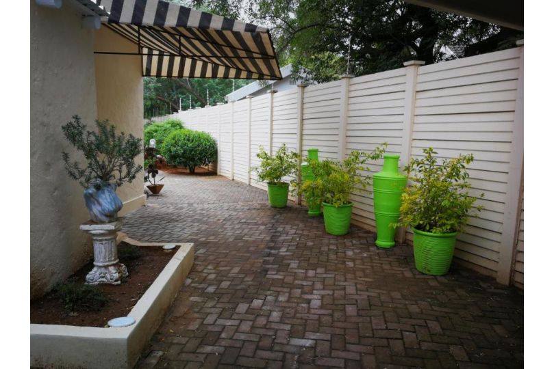 Chic Breeze Guest house, Bloemfontein - imaginea 13