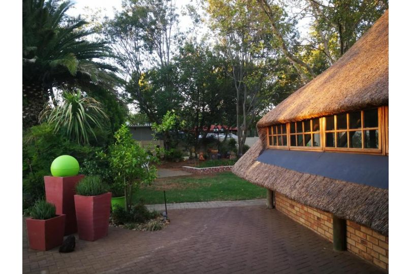 Chic Breeze Guest house, Bloemfontein - imaginea 20