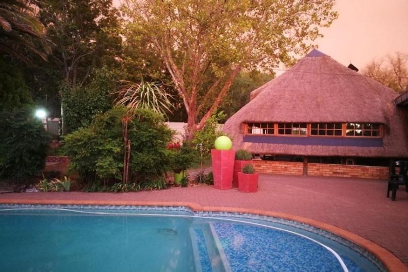 Chic Breeze Guest house, Bloemfontein - imaginea 18