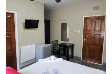 Chisam Guest Lodge Pty Ltd Hotel, Johannesburg - 1