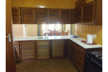 Chrismar House Guest house, Saint Michaelʼson Sea - 3