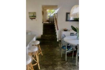 Christies Cottage Villa, Port Edward - 5