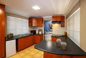 Church Road Apartment, Port Elizabeth - 4