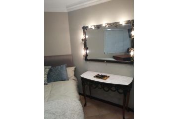 Church Road Apartment, Port Elizabeth - 5