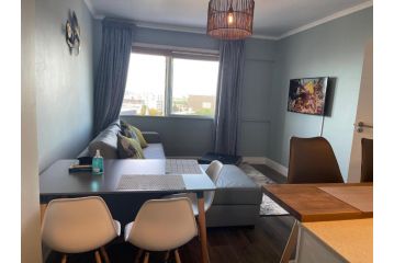 CJâ€™s OceanCityView Modern Secure 1 bed apartment Apartment, Cape Town - 1
