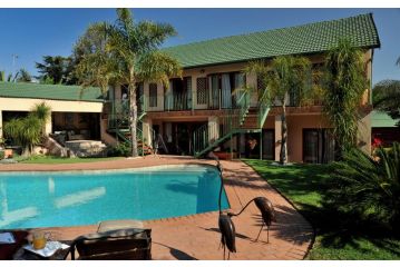 Claires of Sandton Luxury Guest house, Johannesburg - 2