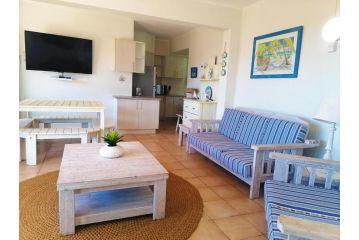 Claridges 104 Apartment, Margate - 4