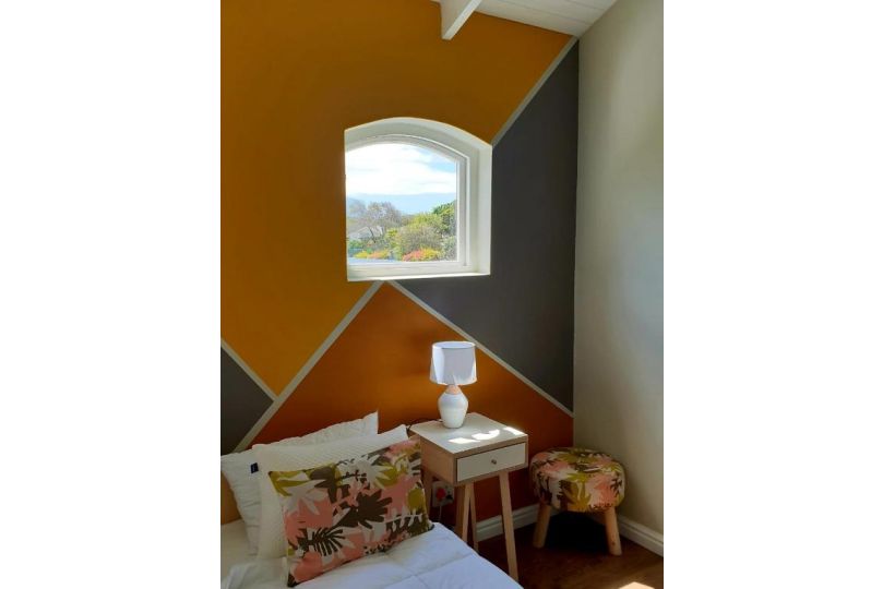 CLEMENT ONE, a villa for family & friends Guest house, Cape Town - imaginea 16