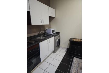 Braamfontein Colledgehouse JHB Apartment, Johannesburg - 3