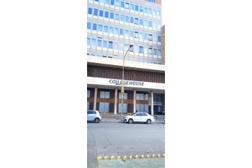 Braamfontein Colledgehouse JHB Apartment, Johannesburg - 2