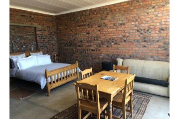 Collett House and Lavender Cottage Guest house, Clarens - 4