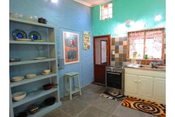Comfy bushveld oasis close to the city Guest house, Roodepoort - 3