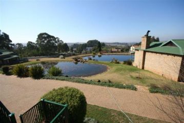 Connemara Close - Director's Unit Villa, Dullstroom - 3