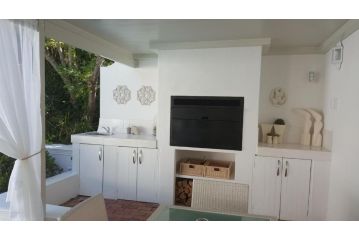Constantia Garden Suites Guest house, Cape Town - 1