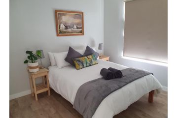 Coral Cottage Guest house, Struisbaai - 1