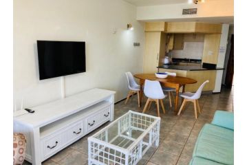 CORMORAN 26 UMHLANGA BEACHFRONT Apartment, Durban - 5