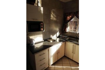 Pafuri self-catering guest apartment Apartment, Polokwane - 5