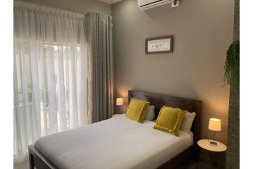 Cosy & Modern home ideal for your Lowveld stay Apartment, Mataffin - 3