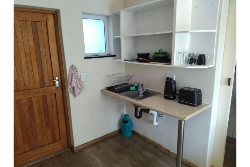 Cosy and sunny 1 bedroom place Apartment, Johannesburg - imaginea 3