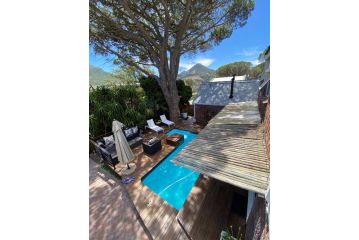 Cosy and Unique Family Retreat in Hout Bay Villa, Cape Town - 1