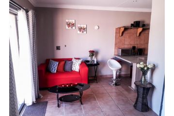 Quiet Get-away Apartment, Bloemfontein - 2