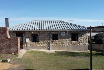 Cosy stone cottage Guest house, Stilbaai - 1