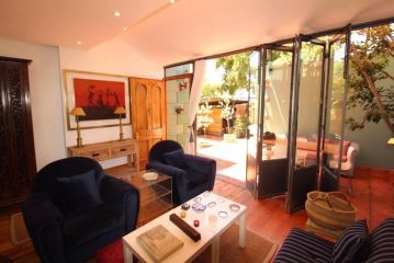 * Couples and family secluded getaway + pool* Guest house, Cape Town - 2