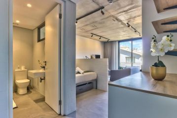 Couples luxury retreat, secure, fast wifi, central Apartment, Cape Town - 5