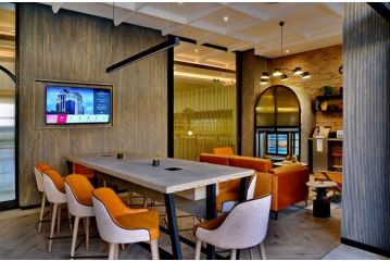 Courtyard Hotel Waterfall City Hotel, Midrand - 3
