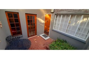 Cozy 1 Bedroom Cottage Guest house, Johannesburg - 4