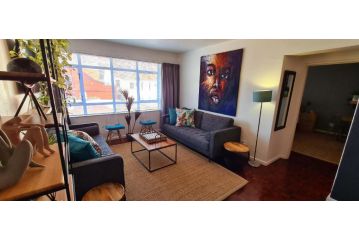 Cozy 1 bedroom flat in the heart of Green Point Apartment, Cape Town - 2
