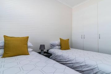 Cozy All-in-One Ocean View Apartment, Kingsburgh - 1