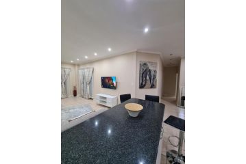 Cozy Cal Apartment, Midrand - 5