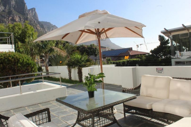 Cozy Camps Bay House with mountain and sea view Chalet, Cape Town - imaginea 10
