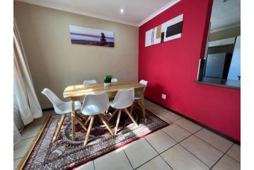 Safi Holiday Home - Vincent Guest house, East London - 4