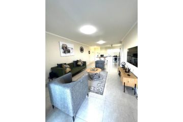 Ashton Park 221 Apartment, Cape Town - 2