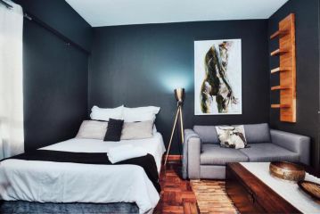 Cozy, Modern Living in Maboneng: Artison Lofts 105 Apartment, Johannesburg - 3