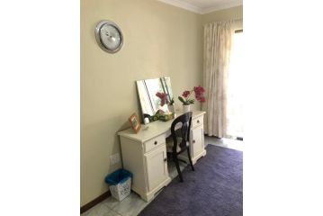 Cozy One bedroom garden cottage Apartment, Roodepoort - 4
