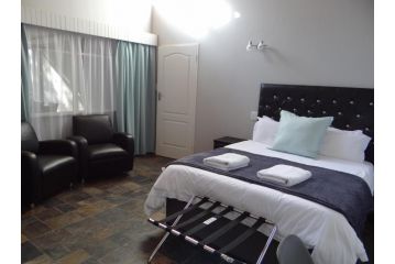 CREDO Guest house, Bloemfontein - 5